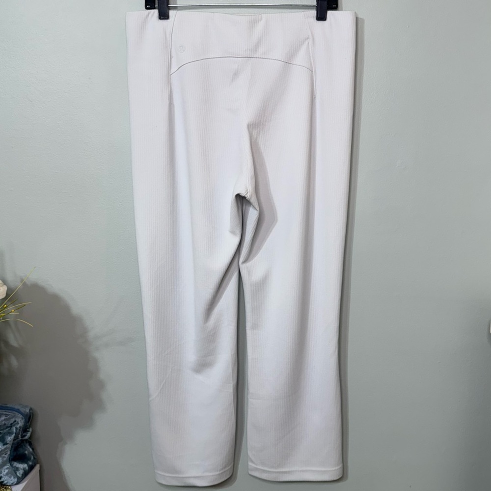 Lululemon Ribbed Softstreme Zip Leg High Rise Crop Pant Light Vapor 12 NWT - Picture 6 of 12